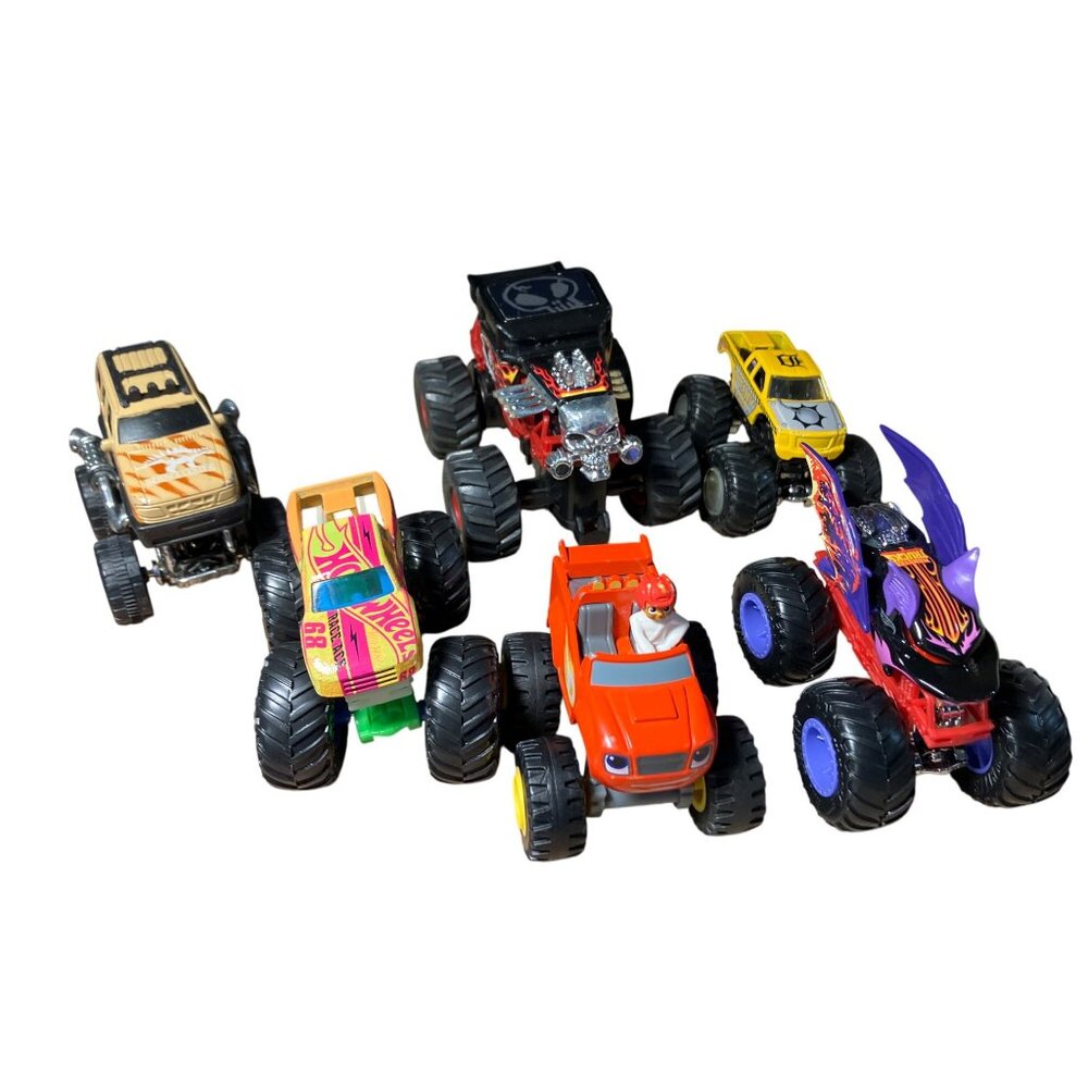 Monster Trucks Die-Cast & Plastic Toy Vehicles Lot of 6